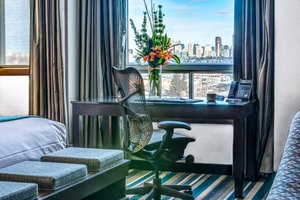 Room & Suite