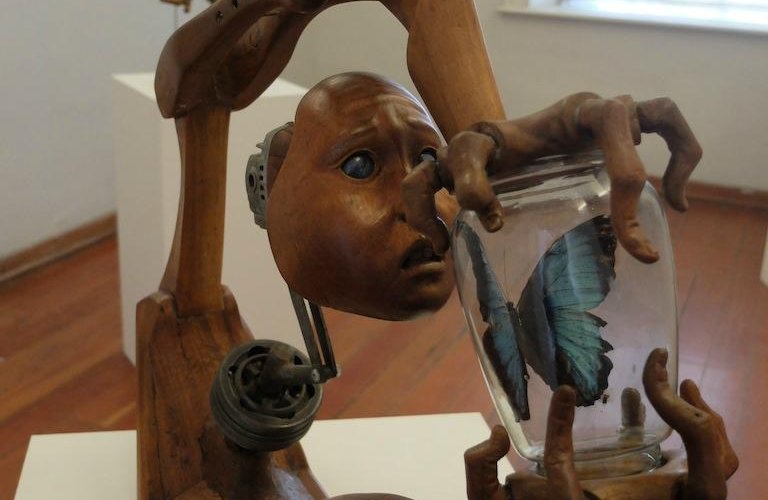 Our favourite piece by Mario Amoros Gonzalez, called 'Atrapa Sueño' (Dream Caught?)