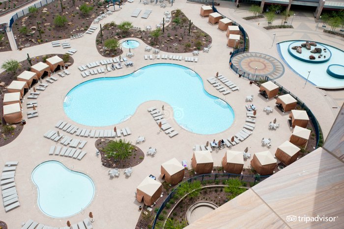 Talking Stick Resort Pool: Pictures & Reviews - Tripadvisor