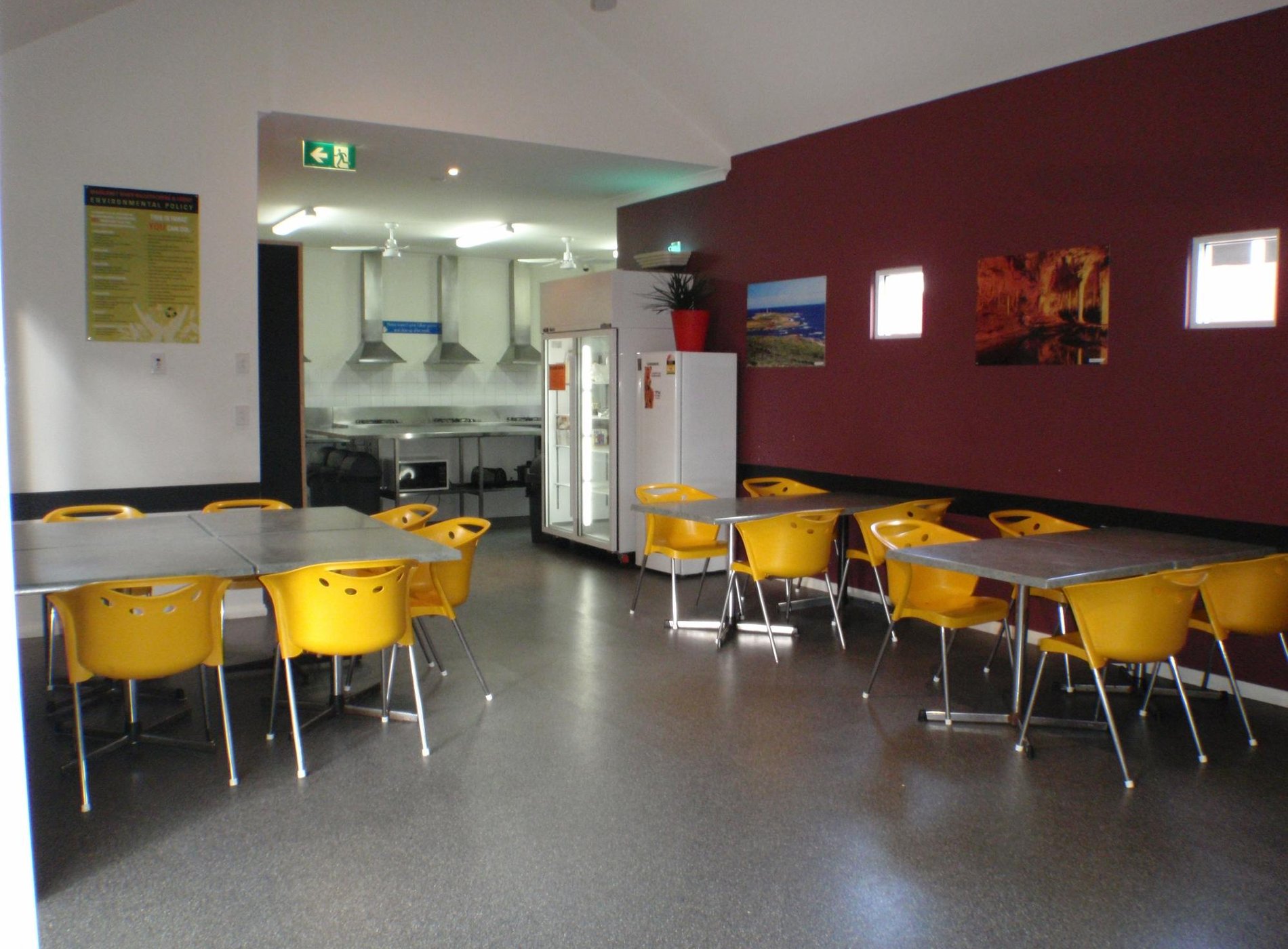 Margaret River YHA by null