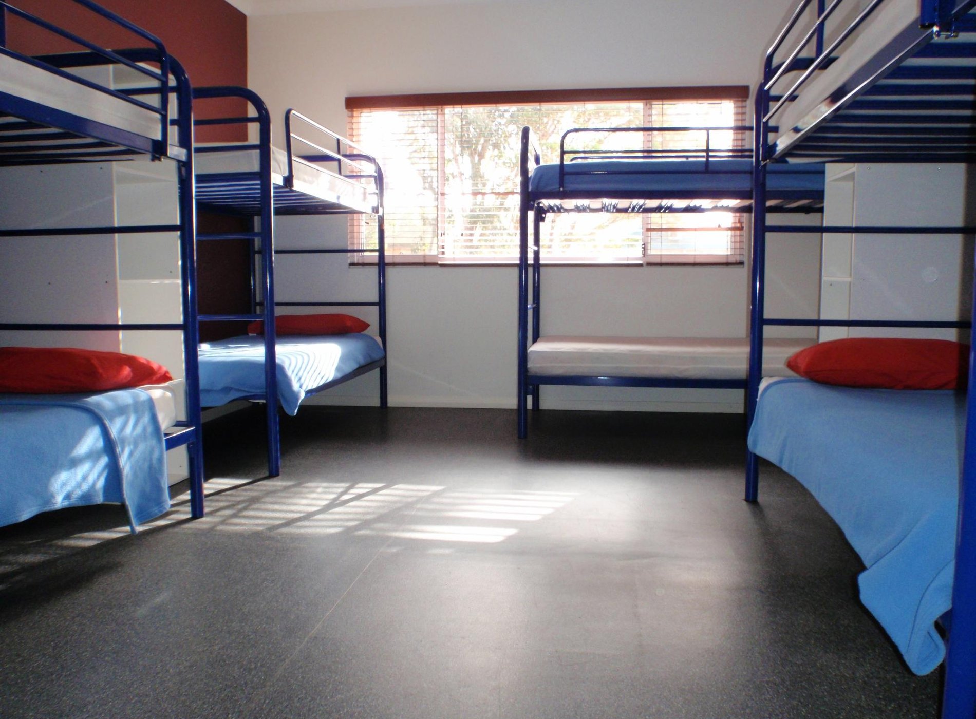 Margaret River YHA by null