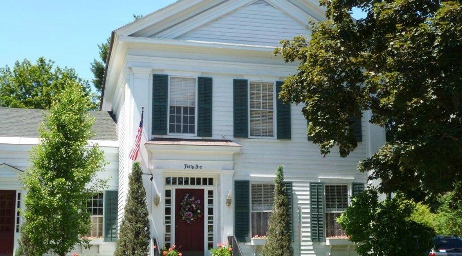 The White House Inn in spring