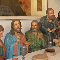 "Lord's Supper"- figures in the temple