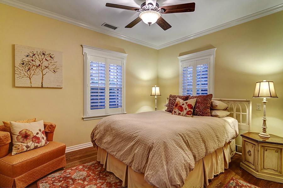 Hotel photo 2 of Hillcrest House Bed & Breakfast.