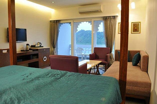 Jaisamand Island Resort, hotell i Udaipur