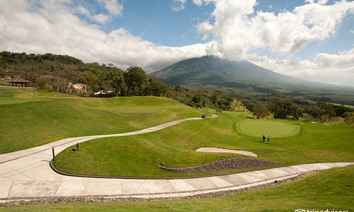 Golf at the La Reunion Golf Resort & Residences