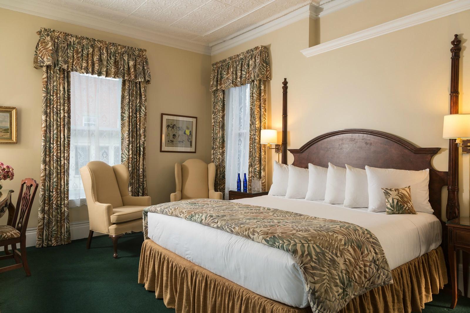 Saratoga Arms Hotel Rooms: Pictures & Reviews - Tripadvisor