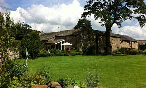 Dam Head Barn is a 400 year old, listed barn, which has been converted with integrity and a love