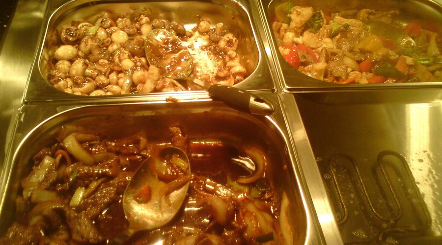 Gemüse, Rindfleisch vom Buffet