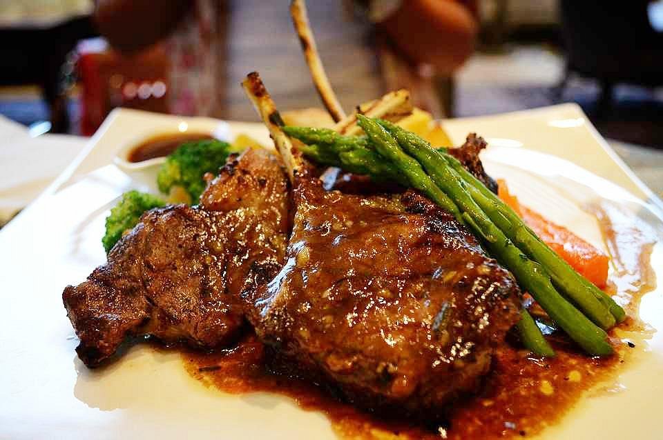 THE 10 BEST Restaurants in Makati (Updated January 2024)