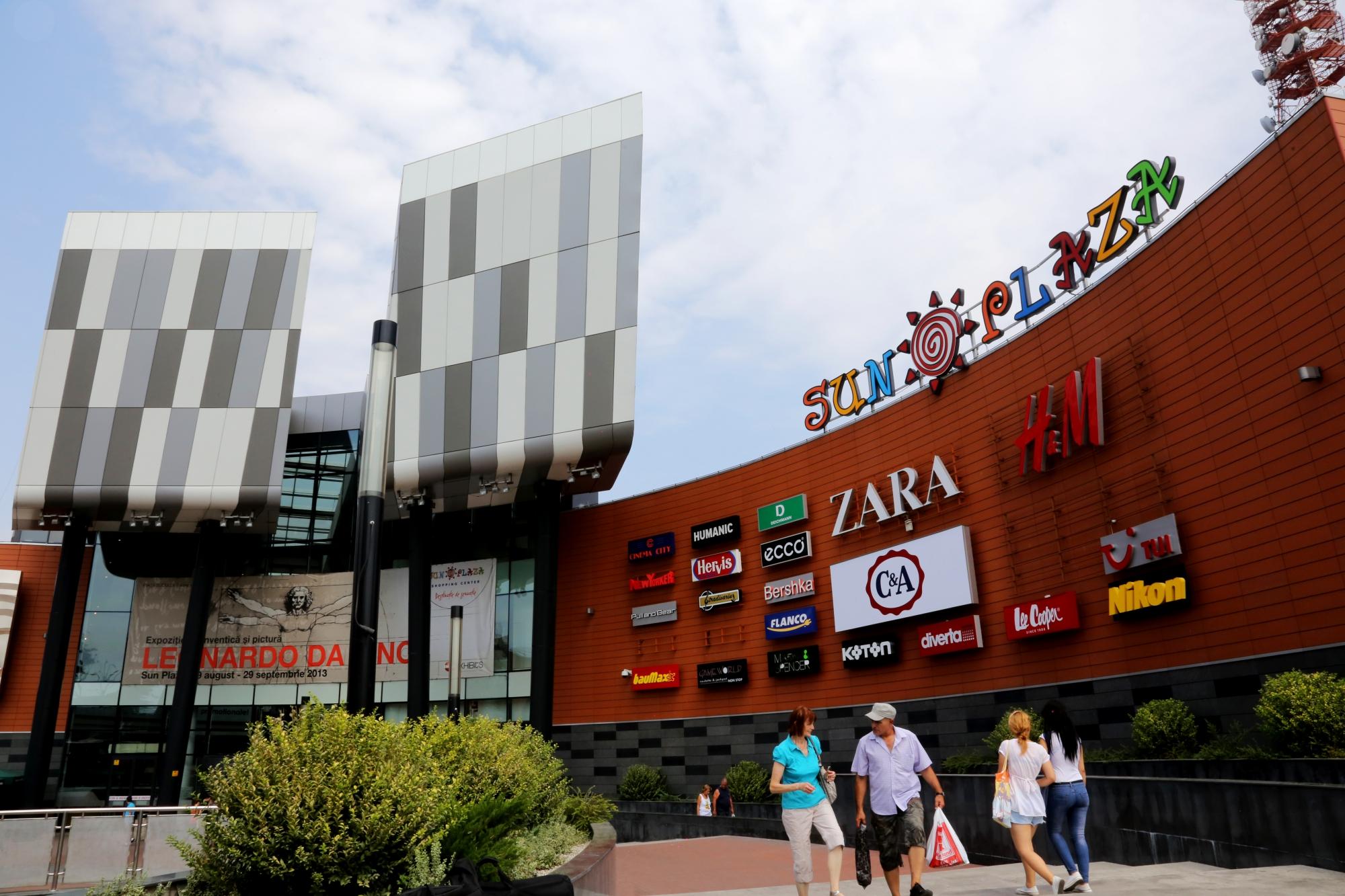 H&m sun cheap plaza contact