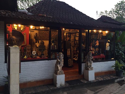 Shopping street, Ubud, Gianyar, Bali, … – License image – 70512470