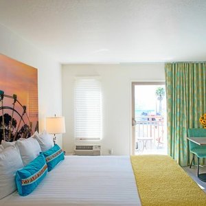 Carousel Beach Inn, hotel in Santa Cruz