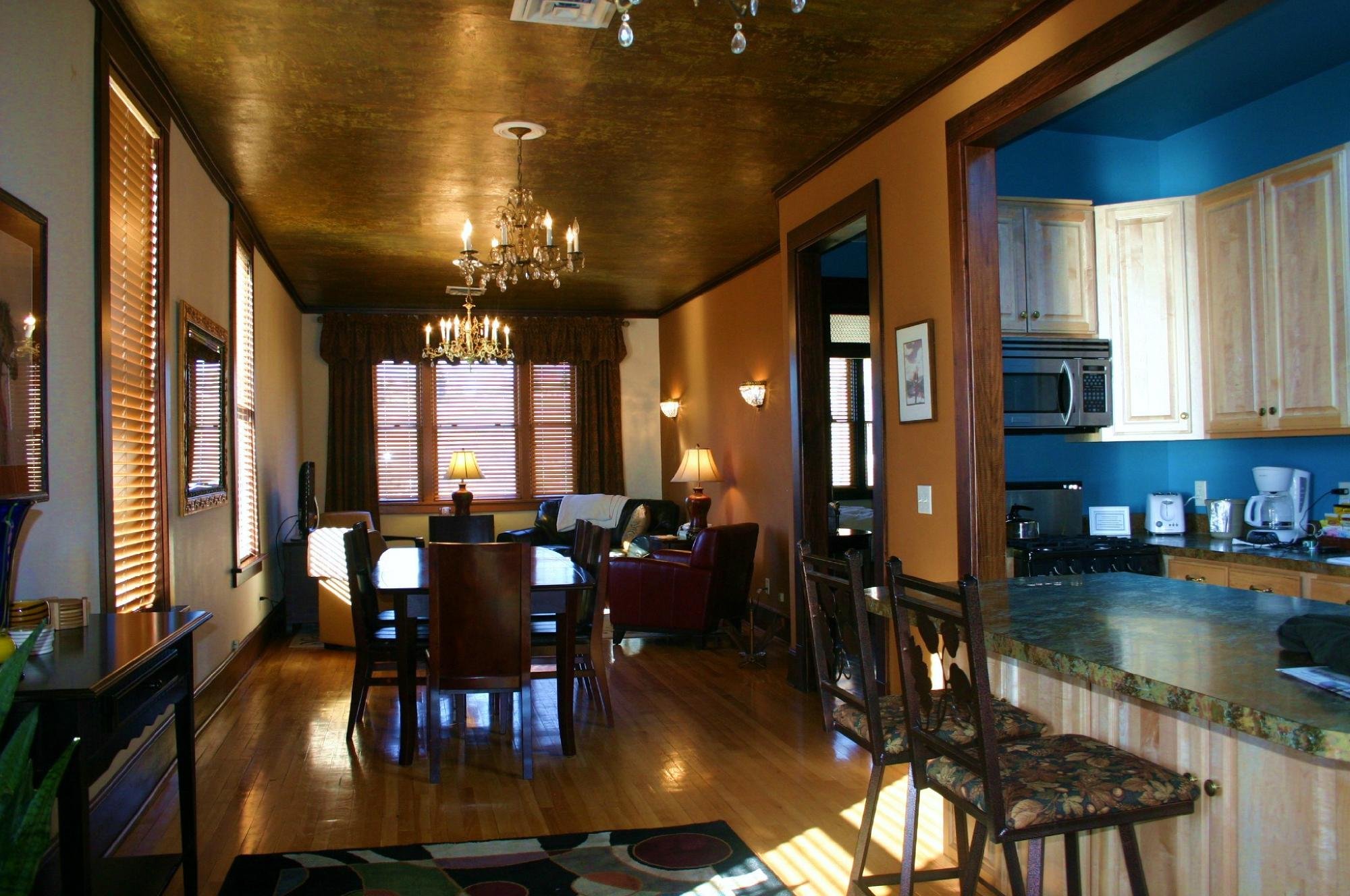 The Historic Murray Hotel by null
