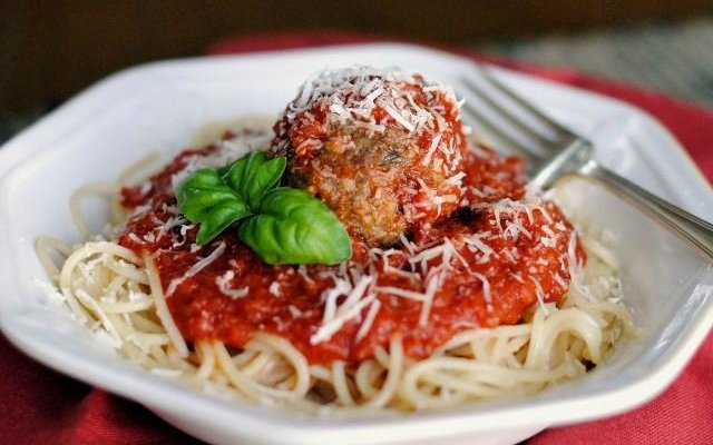Spaghetti with meatball