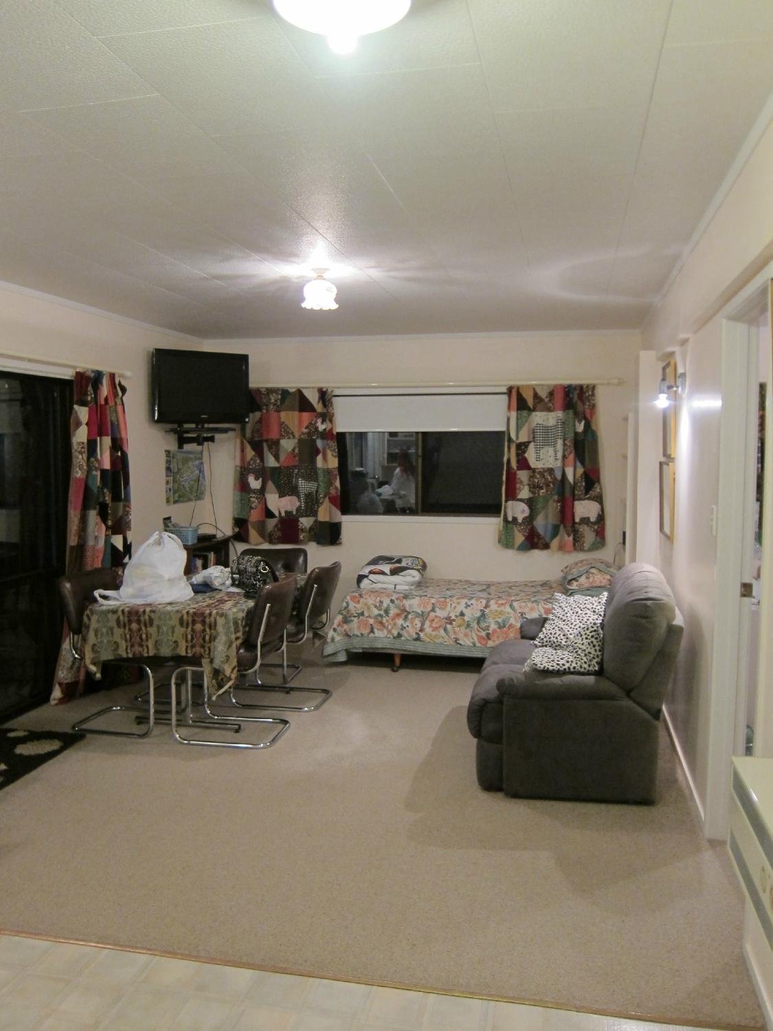 AUNTIE DAWNS PLACE - B&B Reviews (Whitianga, New Zealand)