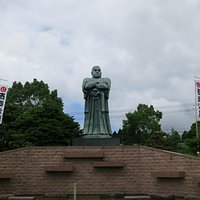 めちゃくちゃ大きい西郷像