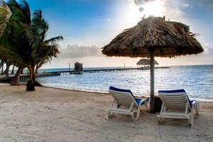 Pool & Beach