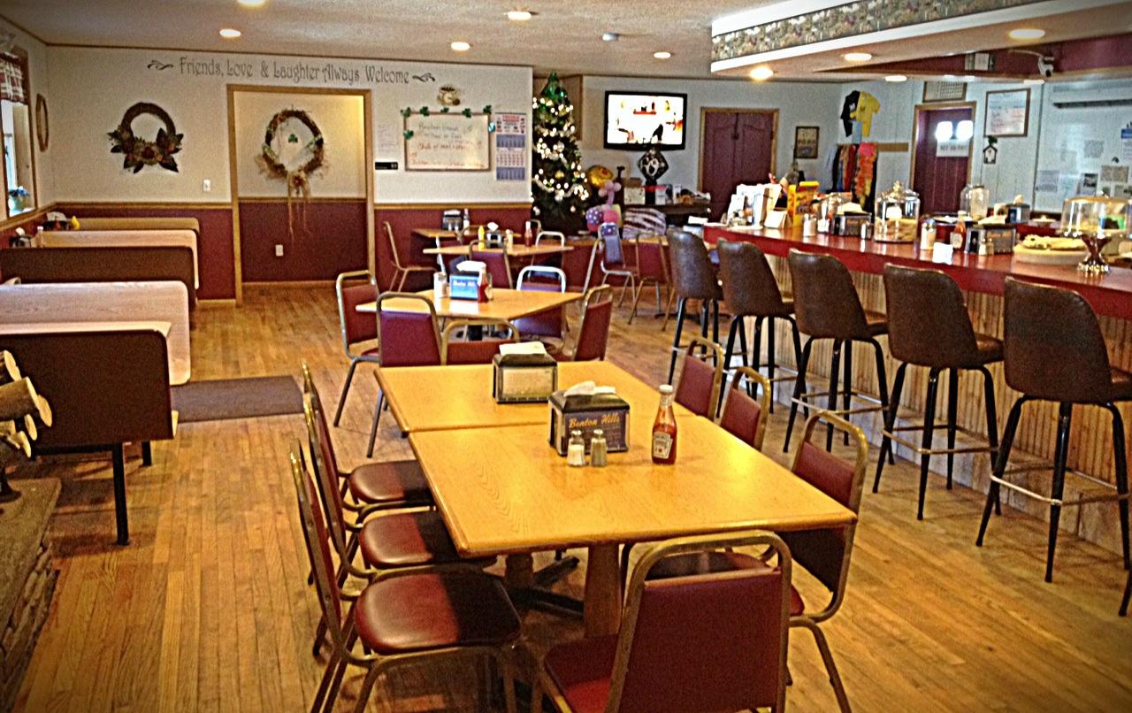 B & B FAMILY RESTAURANT, Scott Township - Restaurant Reviews, Photos ...