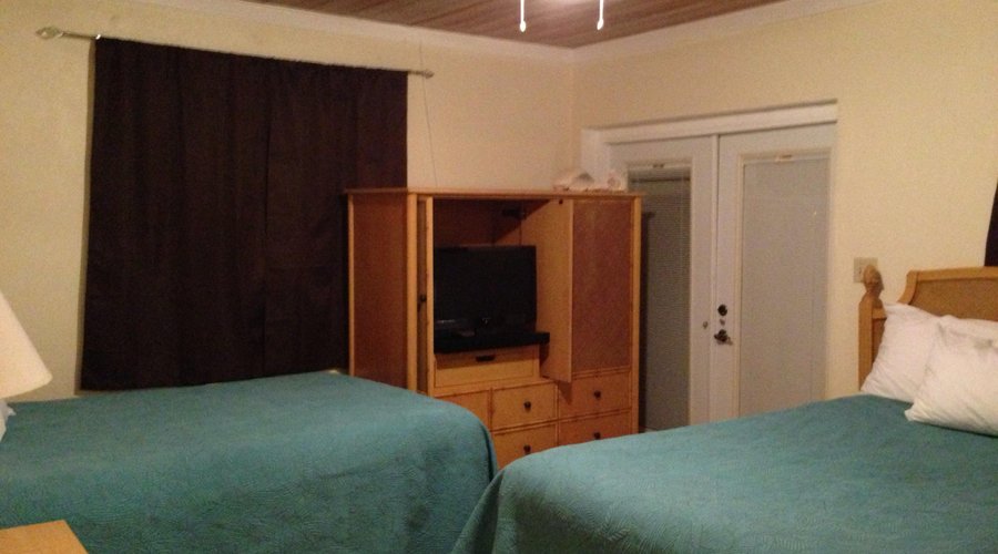 Double Queen Room