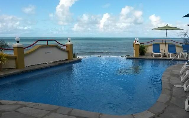 infinity pool