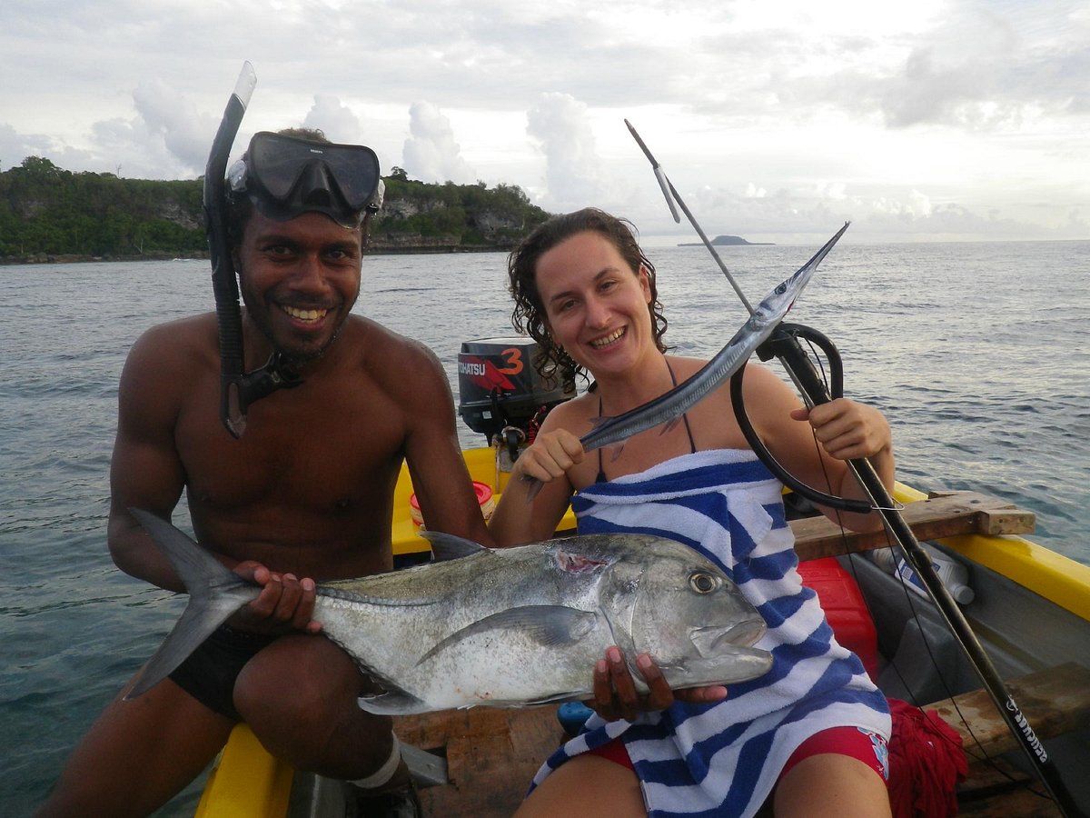 POLE SPEAR FISHING - - POLE SPEAR FISHING - MALDIVES