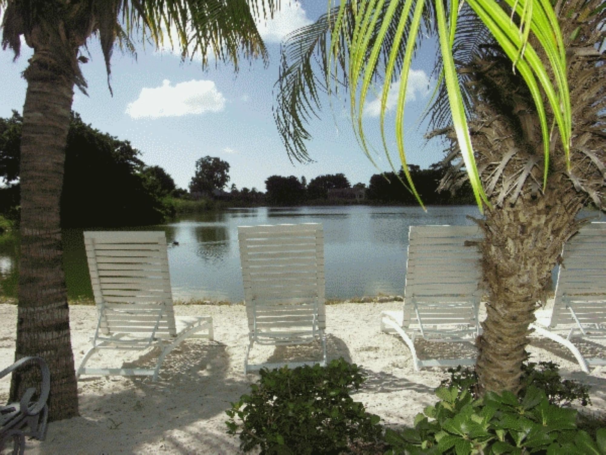 MARCO ISLAND LAKESIDE INN Prices Hotel Reviews Florida