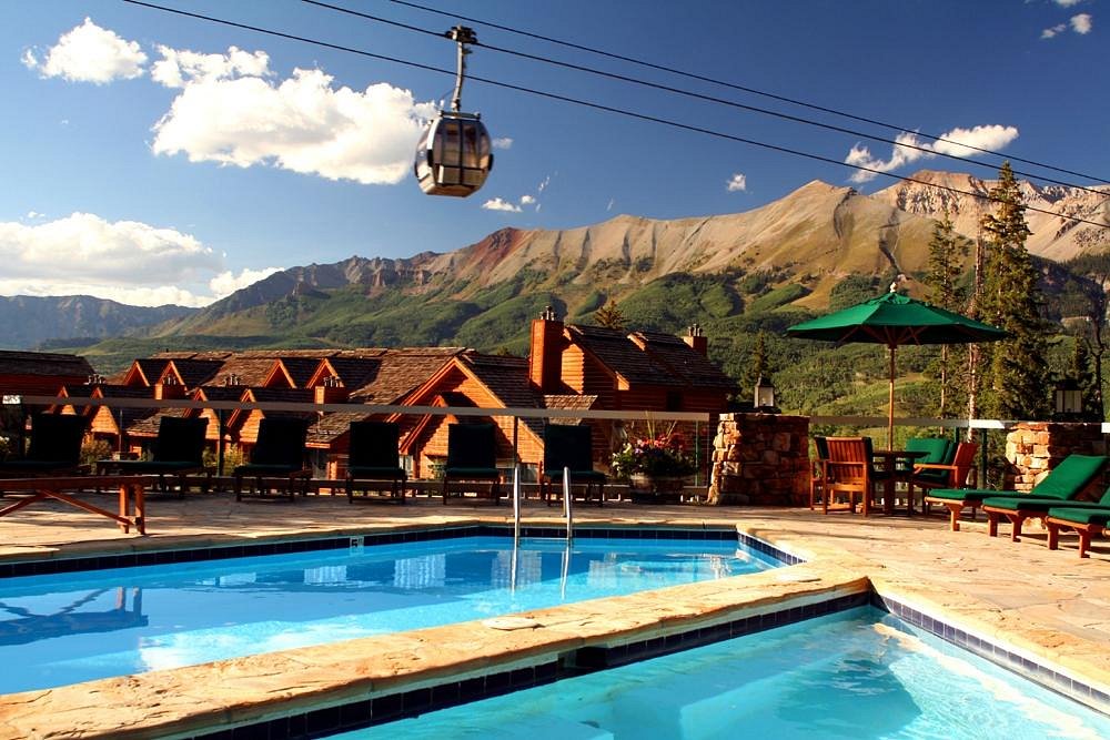 Mountain lodge. Маунтин Лодж. Mountain Hotel. Serena Mountain Lodge. Ngare Sero Mountain Lodge.