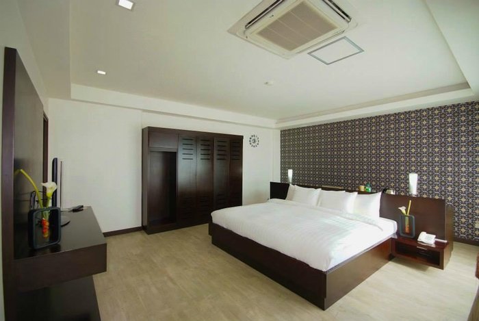 Terrace Hotel Subic Bay Rooms: Pictures & Reviews - Tripadvisor