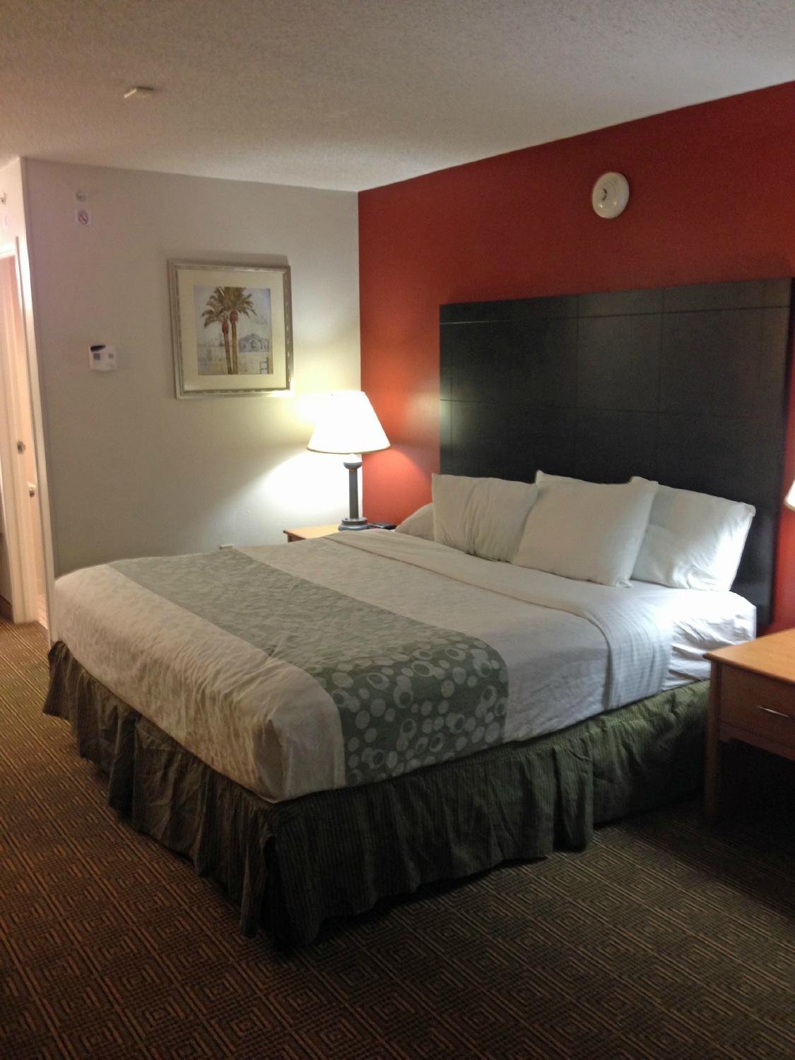 LA QUINTA INN BY WYNDHAM TAMPA NEAR BUSCH GARDENS $83 ($̶1̶2̶4̶ ...