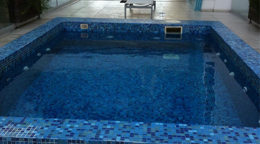 Alberca muy pequeña solo para refrescarse