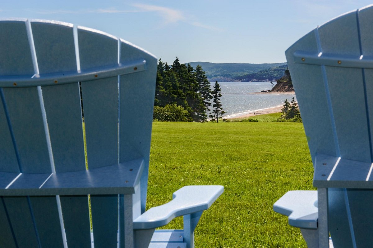 The Markland Coastal Beach Cottages, hotel in Cape Breton Island