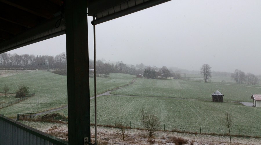 Irschenberg - Autobahnmotel - Aussicht ins Grüne