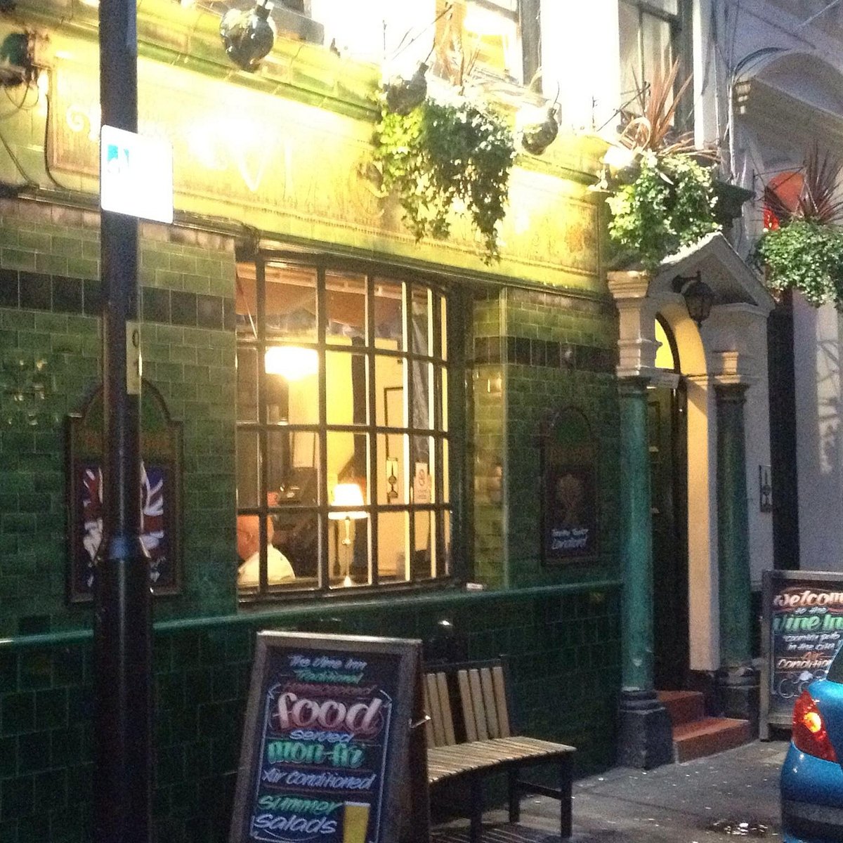 the-vine-inn-manchester-all-you-need-to-know-before-you-go