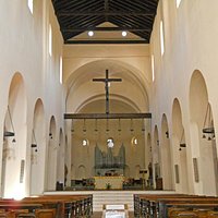 Acqui Terme (AL), l'interno della basilica di San Pietro