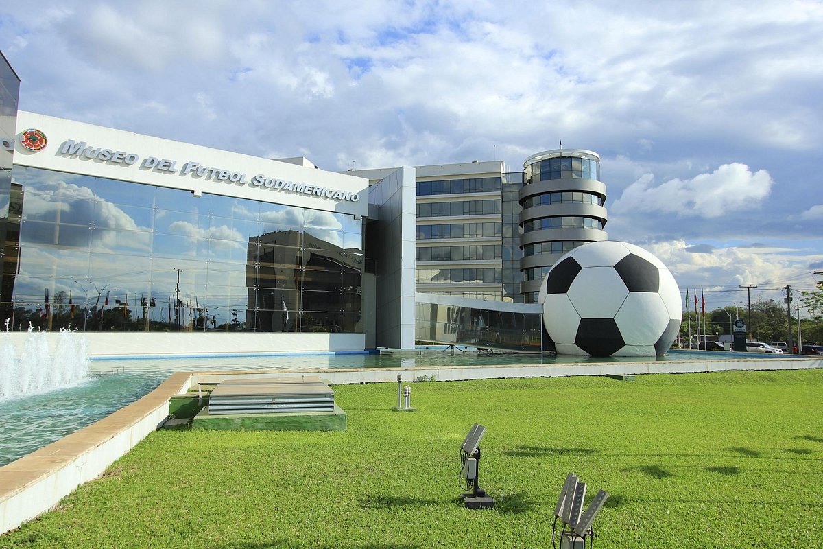 Asunción – Paraguay's soccer central – GAME OF THE PEOPLE