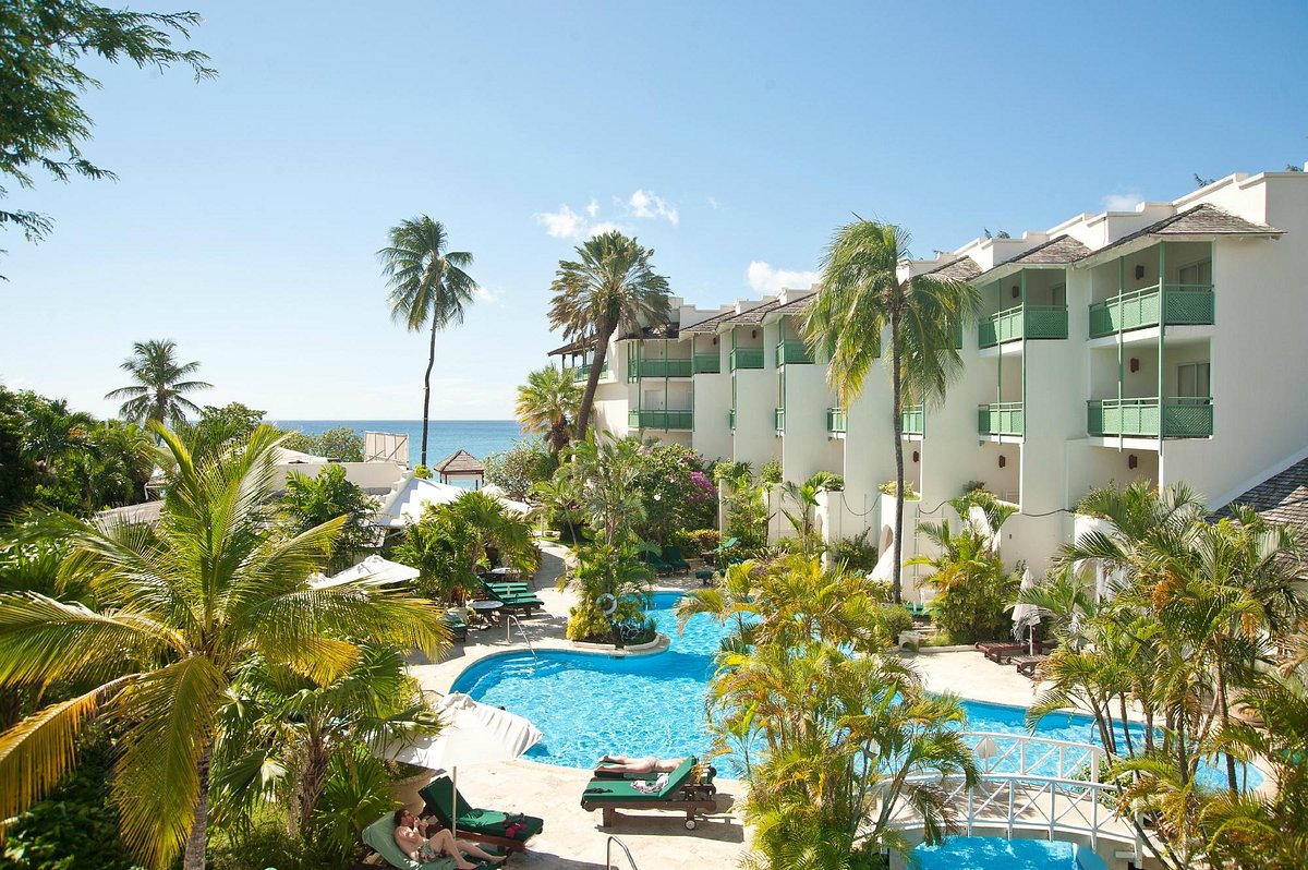 Mango Bay Hotel, hotel in Barbados