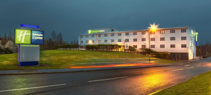 HOLIDAY INN EXPRESS MANCHESTER AIRPORT - Updated 2024 Reviews, Photos ...