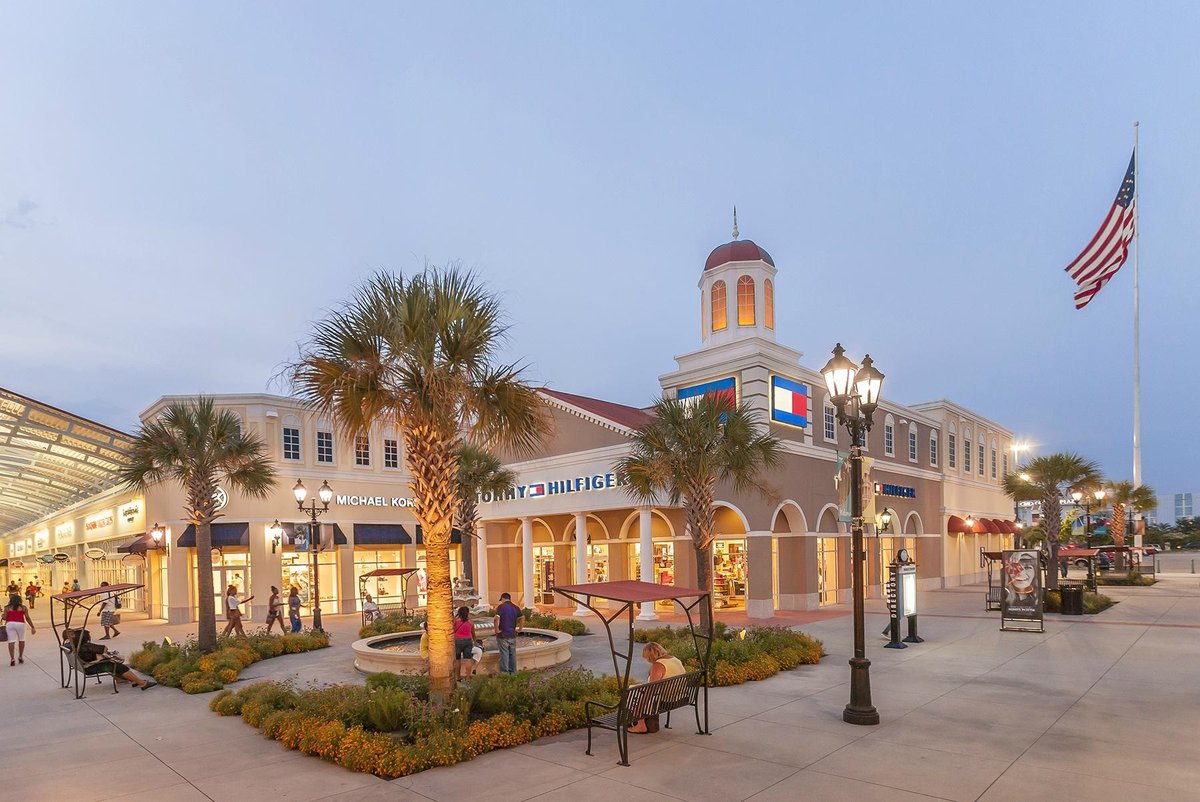 Tanger Outlets Charleston (North Charleston) - All You Need to Know BEFORE  You Go