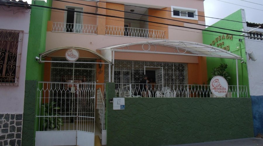 Fachada da Pousada dos Leões