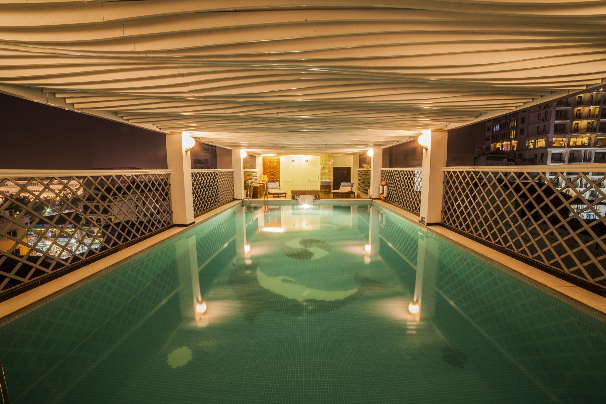 Moonlight Hotel Hue by null