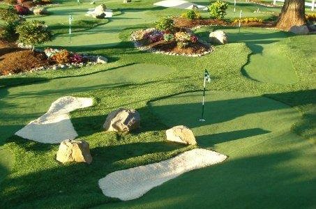 18 Hole Putting Course