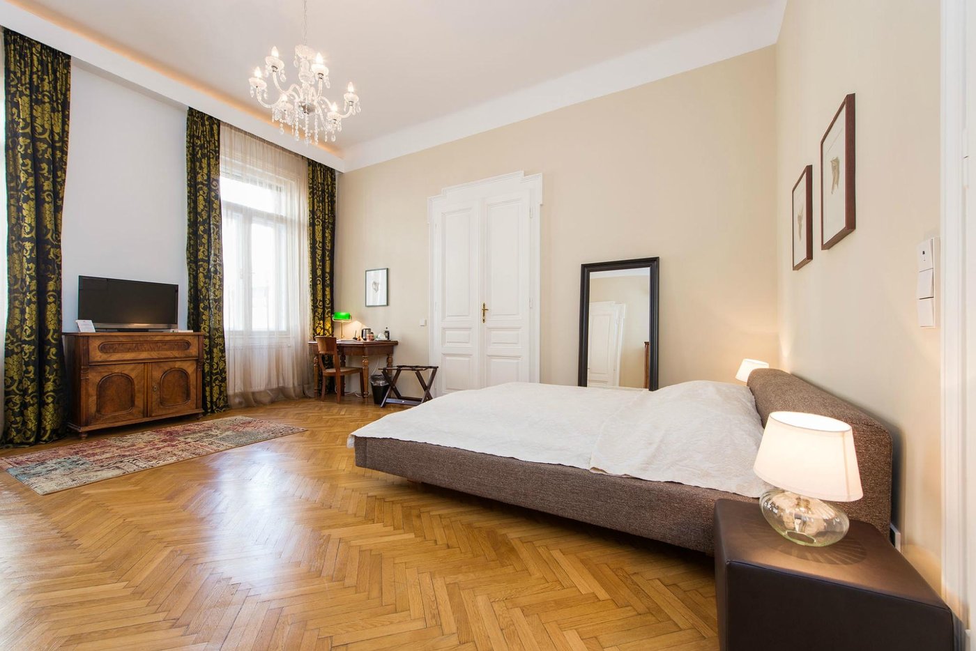 ROSA LINDE - Prices & B&B Reviews (Vienna, Austria)