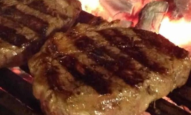 Cottura della carne alle brace