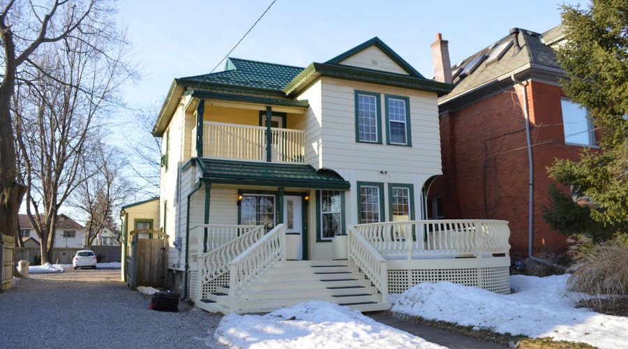 Ellis House
