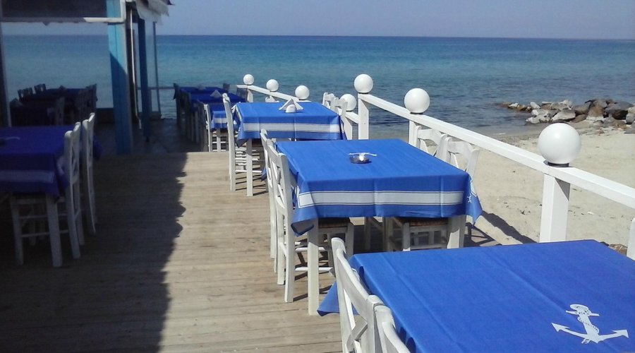 ψαροταβερνα θαλλασα