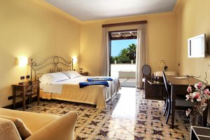 Kamar & Suite