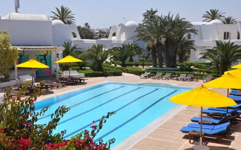 Piscine et Barbecue