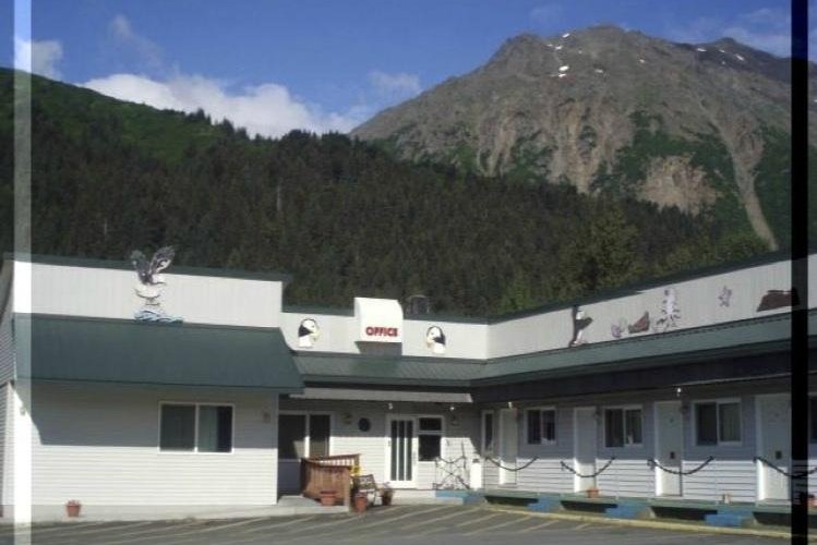 Marina Motel