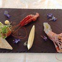 Tunfischcarpaccio, roher Scampo und sizilianische Garnellen a la Anna!